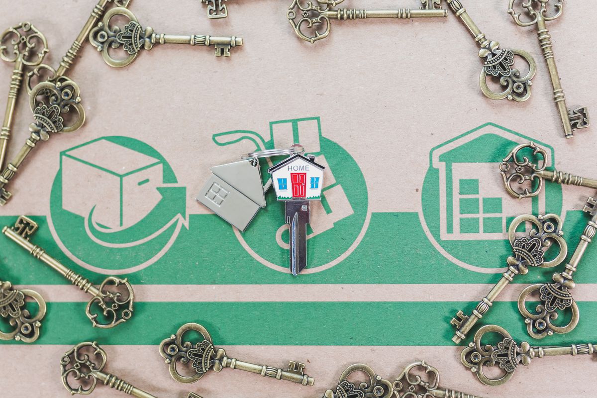 House keys representing a new Toronto rental tenancy